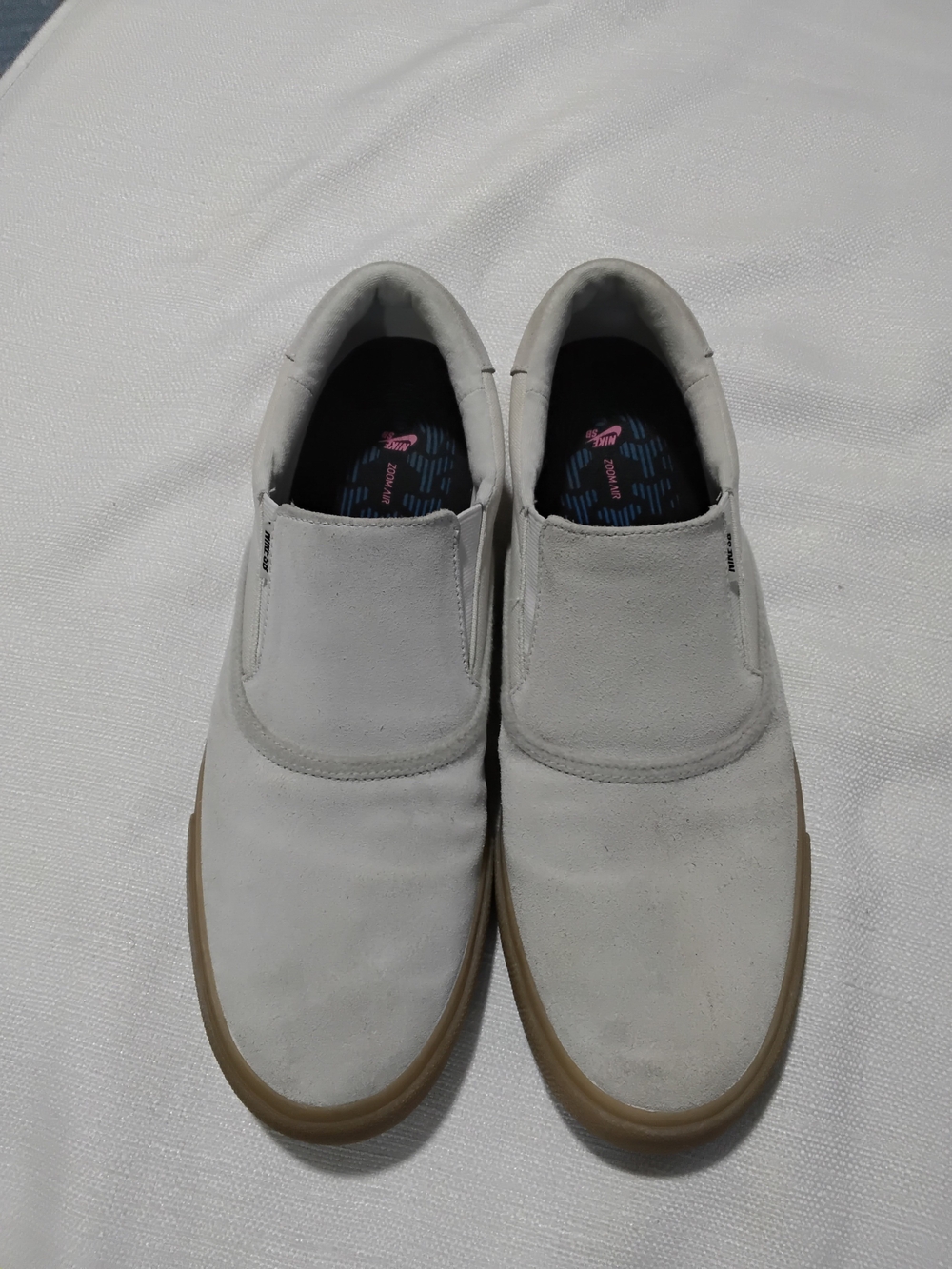 Nike SB Zoom Verona Slip White Slip-On Loafers with Gum Sole Mens Sz 11.5